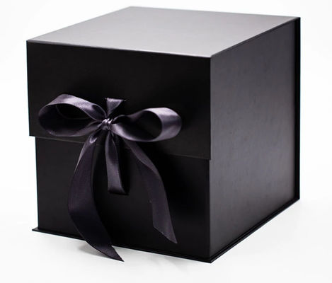 Contenitore di regalo magnetico pieghevole amichevole della chiusura dei contenitori di imballaggio del cartone di Eco con il nastro
