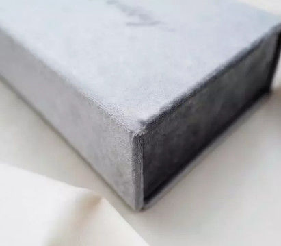 Contenitore d'imballaggio CMYK di gioielli magnetici del velluto che imprime con il nastro